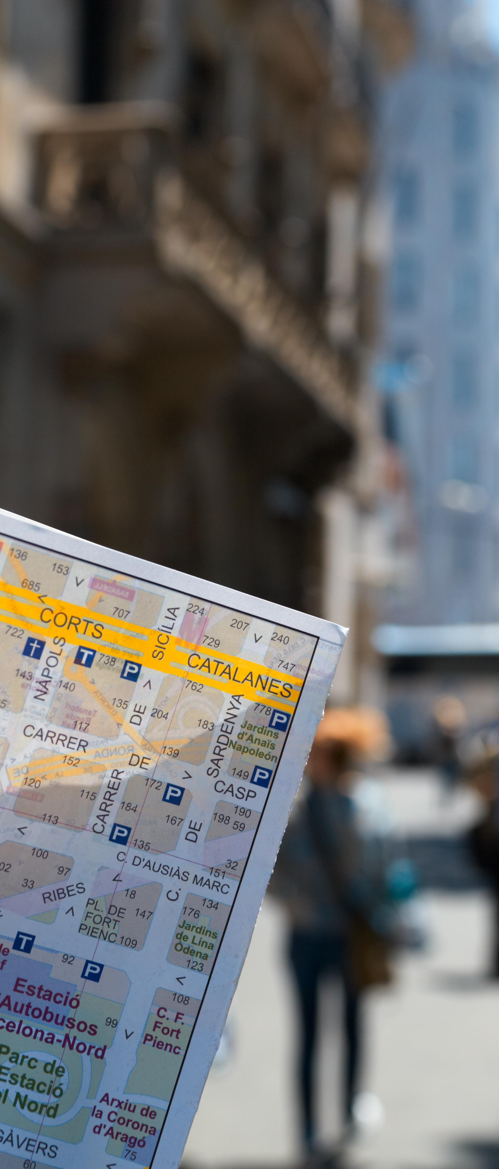 Explore Barcelona's Gothic Quarter Hidden Courtyards: Essential Access Tips
