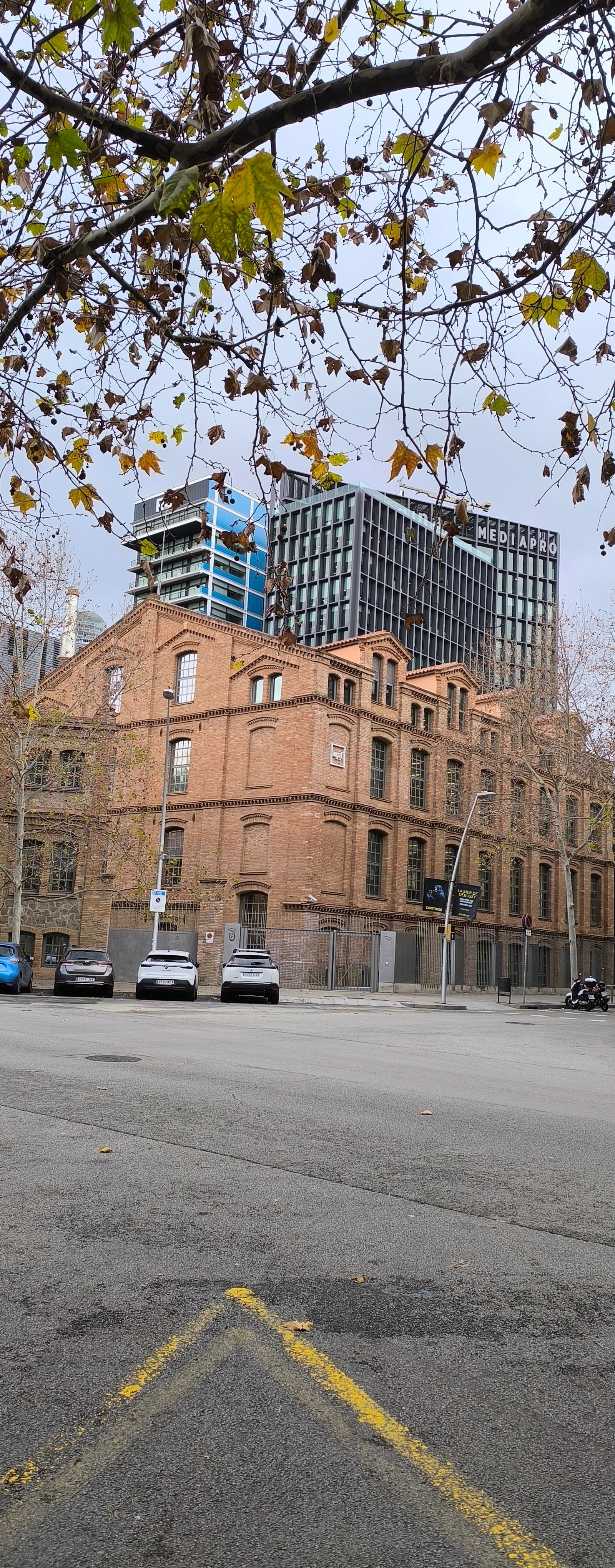 Campus Poblenou de darrere